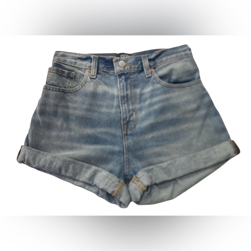 NWT BDG Mom High-Rise Jean Shorts Denim Women's Size 26